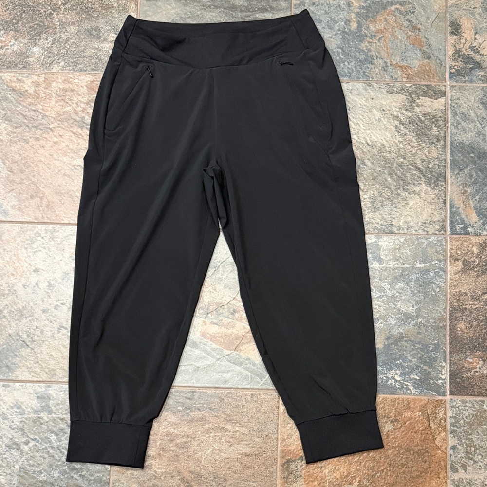 Athleta Black Activewear Pants
